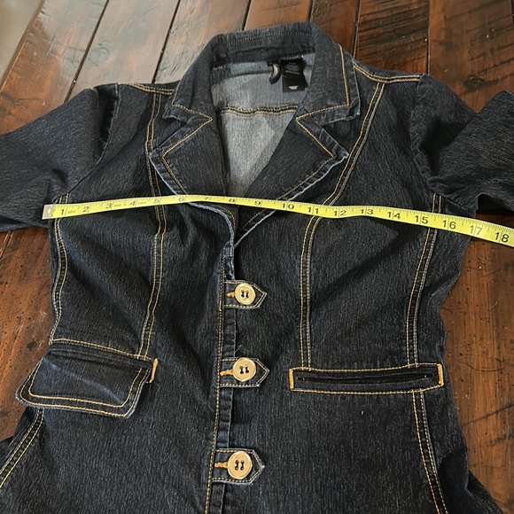 Bisou Bisou Jean Jacket - Picture 2 of 9